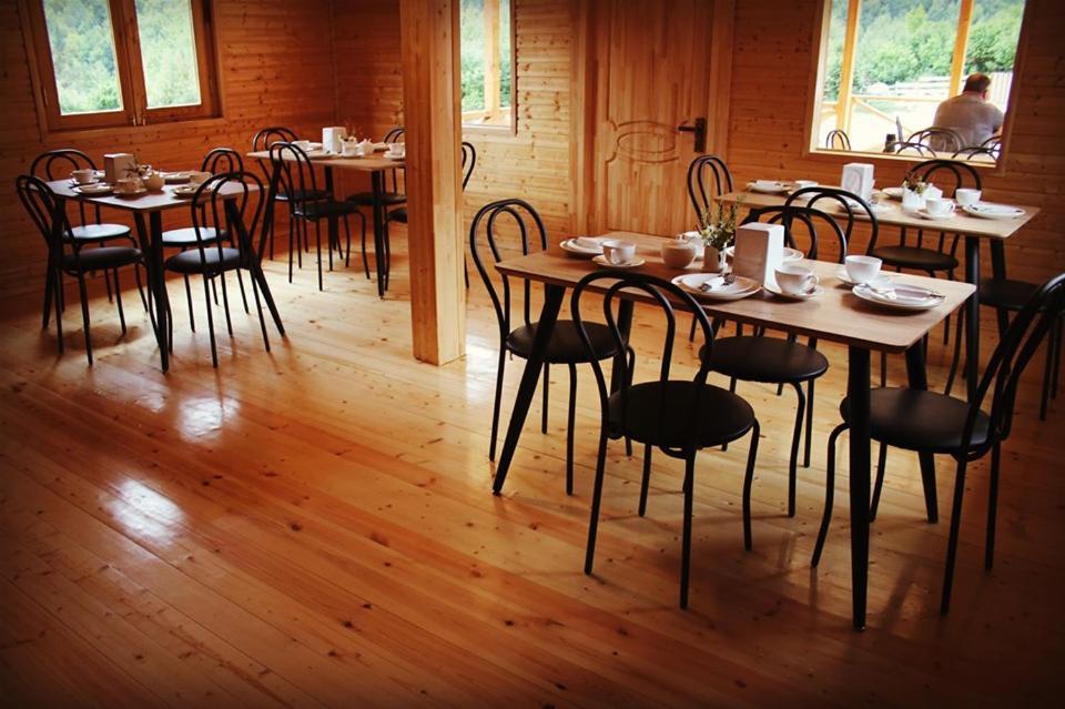 Hotel Ushba Hill Местія Екстер'єр фото