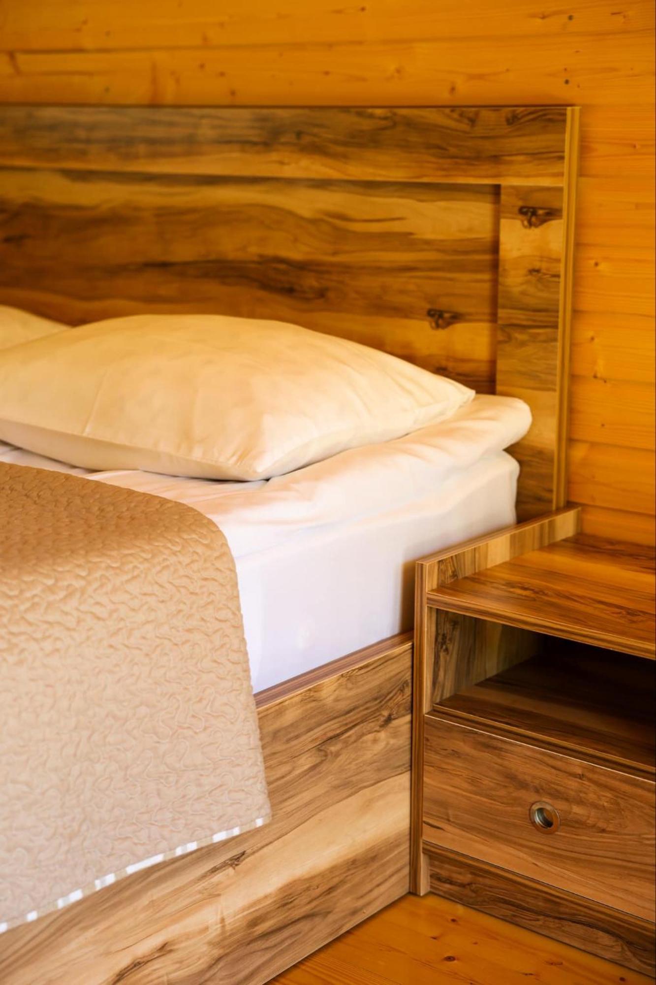 Hotel Ushba Hill Местія Екстер'єр фото
